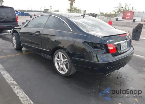 2013 Mercedes-Benz E 350 z USA, uszkodzony, nr VIN WDDKJ5KB5DF200043